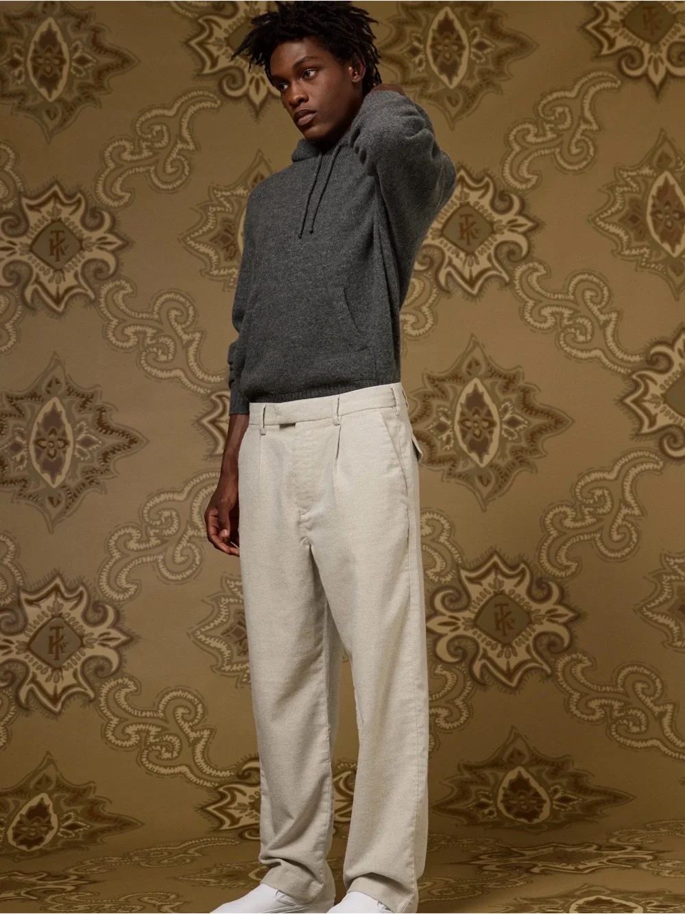 AE x Tru Colors Trouser Looser